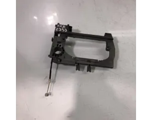 Support poignee porte avant droite BMW SERIE 7 E38 Essence