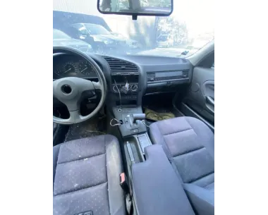 Serrure avant droit BMW SERIE 3 E36 COUPE Essence