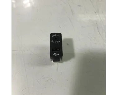 Prise port USB MINI MINI 3 F56 PHASE 1 Essence