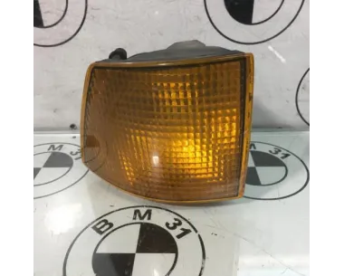 Optique avant secondaire droit (feux)(clignotant) BMW SERIE 7 E32 Essence