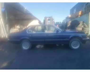 Capot BMW SERIE 7 E32 Essence