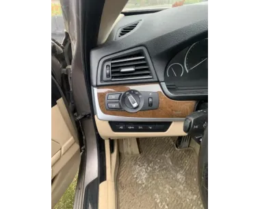 Prise port USB BMW SERIE 5 F11 TOURING PHASE 1 BREAK Diesel