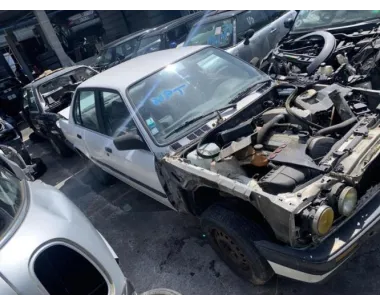 Fusee arriere gauche BMW SERIE 3 E30 Diesel