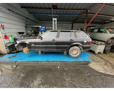 Platine feu arriere gauche BMW SERIE 3 E46 TOURING PHASE 1 BREAK Diesel