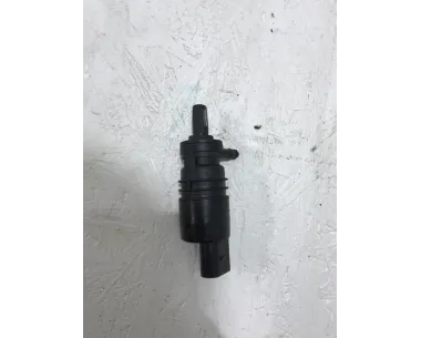 Pompe lave glace avant BMW SERIE 1 (E81) 
