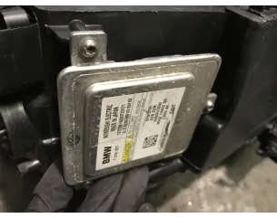 Boitier xenon BMW SERIE 5 F11 TOURING PHASE 1 BREAK Diesel