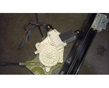 Moteur leve vitre avant gauche BMW SERIE 3 E93 CABRIO PHASE 2 