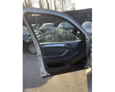 Poignee porte coffre BMW X5 E53 Diesel