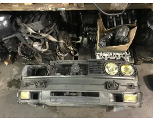 Optique avant principal gauche (feux)(phare) BMW SERIE 3 (E30) 