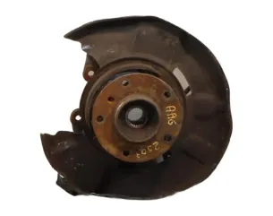 Fusee arriere gauche BMW SERIE 1 E87 PHASE 1 Essence