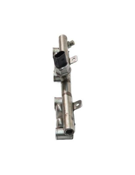Rampe injection BMW SERIE 1 F20 PHASE 1 Essence