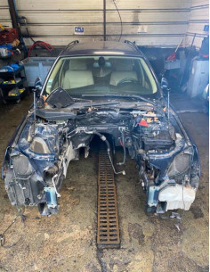 Verin de capot BMW SERIE 5 E61 TOURING PHASE 2 BREAK Diesel