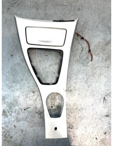 Console central (interieur plastique) BMW SERIE 3 E91 TOURING PHASE 1 BREAK Diesel