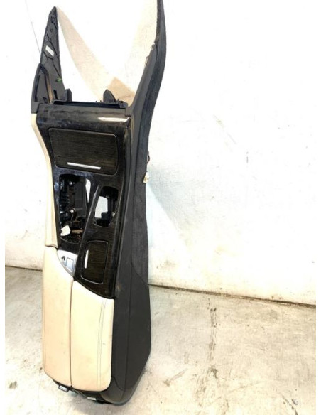 Console central (interieur plastique) BMW SERIE 5 F10 PHASE 2 