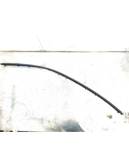 Moulure de pare choc arriere BMW SERIE 3 E46 COMPACT PHASE 1 