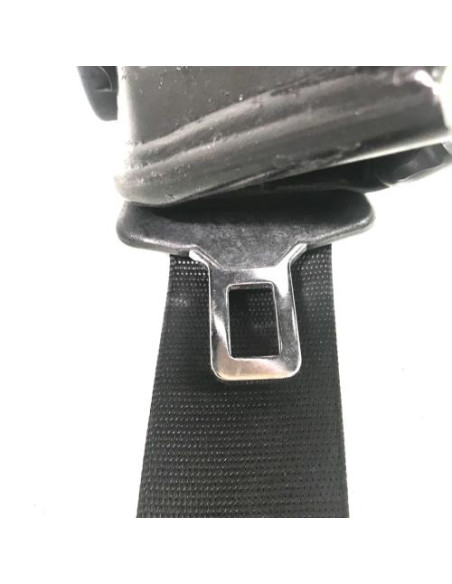 Ceinture arriere droit BMW SERIE 1 E88 CABRIO Essence