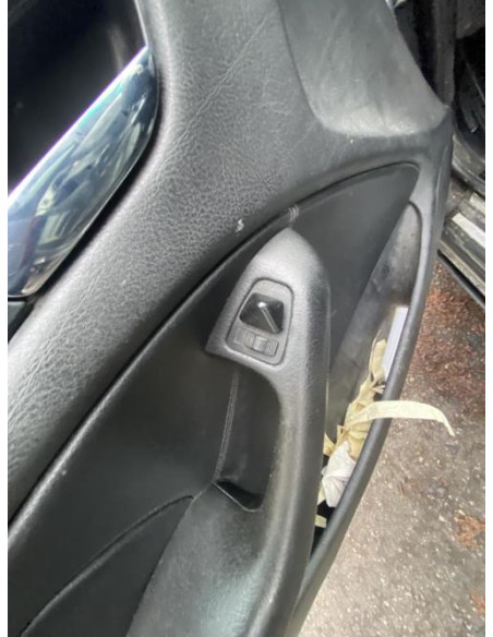 Verin de capot BMW SERIE 3 E46 PHASE 2 Essence