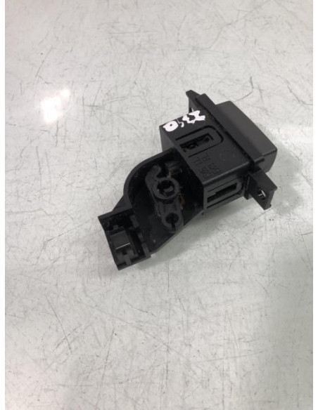 Boite a gants BMW SERIE 7 E65 PHASE 2 Diesel