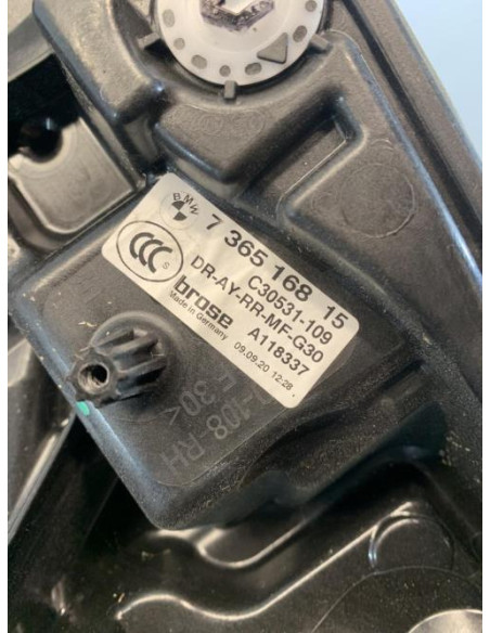 Leve vitre electrique arriere droit BMW SERIE 5 F90 PHASE 2 Essence