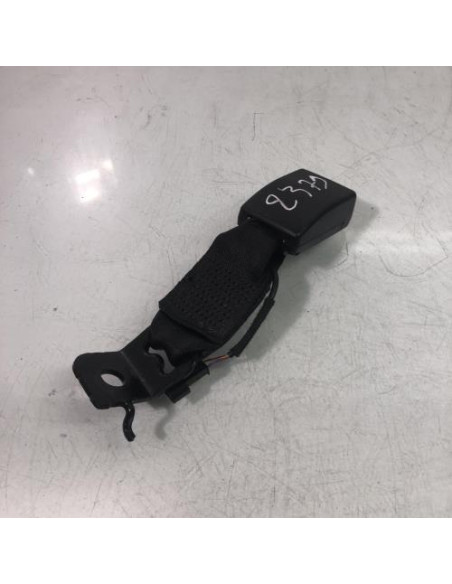 Attache ceinture arriere gauche BMW SERIE 1 F20 PHASE 2 Essence