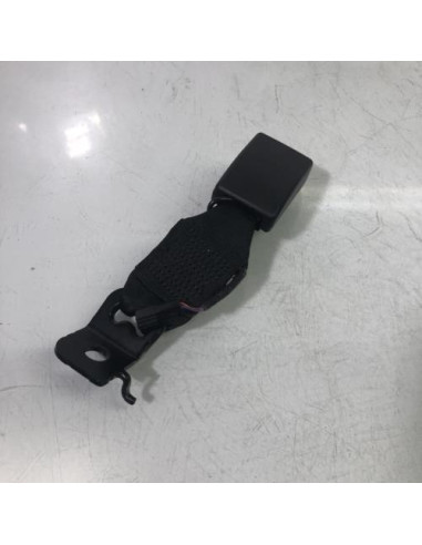Attache ceinture arriere gauche BMW SERIE 1 F20 PHASE 1 Diesel