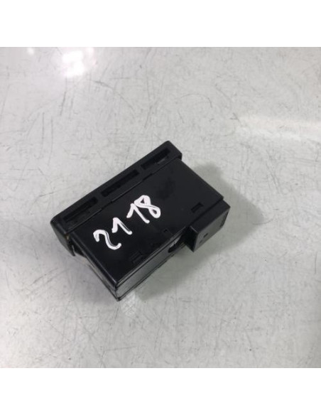 Bouton de warning BMW SERIE 3 E46 PHASE 2 Diesel