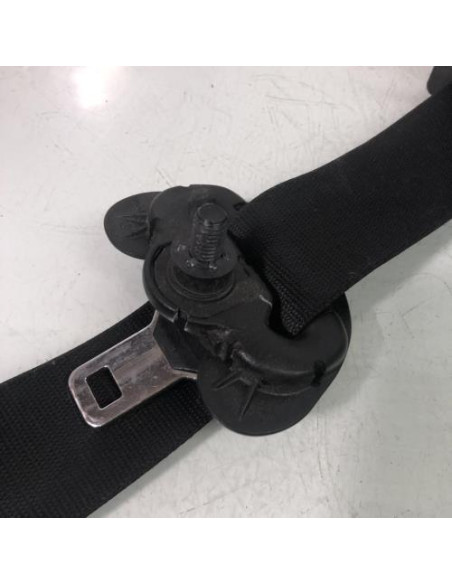 Ceinture avant gauche BMW SERIE 1 E81 Essence