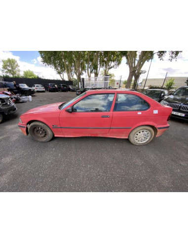 Custode arriere droit BMW SERIE 3 E36 COMPACT Diesel
