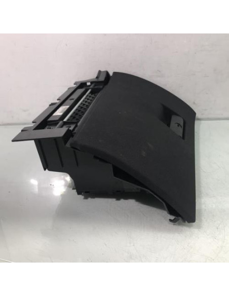 Boite a gants BMW X3 E83 PHASE 1 Diesel