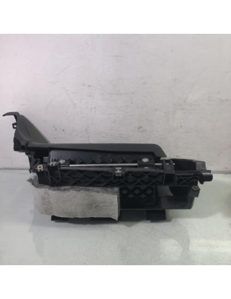 Boite a gants BMW SERIE 1 E88 CABRIO Essence
