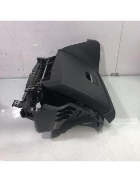 Boite a gants BMW SERIE 1 E81 Diesel