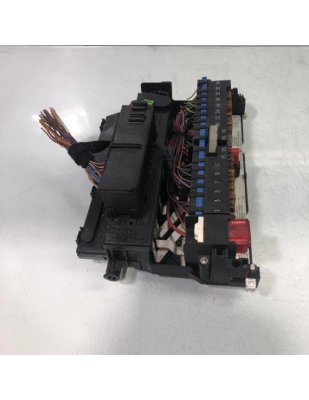 Porte fusible BMW SERIE 3 E46 COMPACT PHASE 1 Diesel