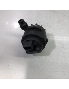 Pompe à eau BMW X1 U11  2