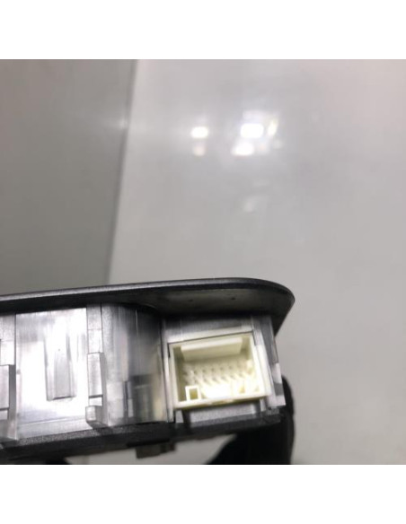 Eclairage de plafonnier BMW SERIE 1 E88 CABRIO Diesel