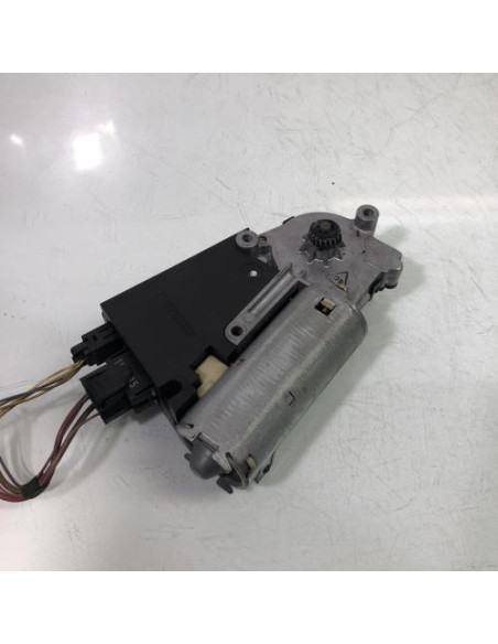 Moteur toit ouvrant BMW SERIE 7 E38 Essence