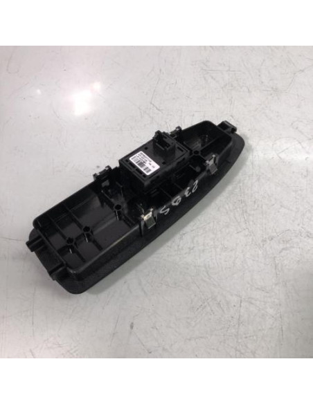 Interrupteur de leve vitre avant droit BMW SERIE 1 F20 PHASE 2 Diesel