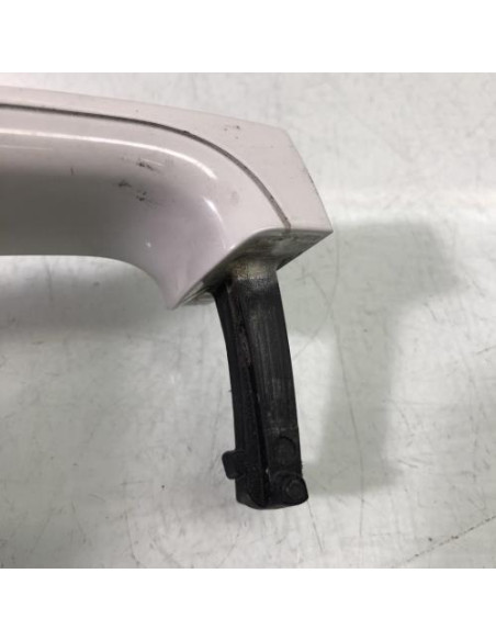 Poignee porte avant droit BMW SERIE 1 E81 Diesel