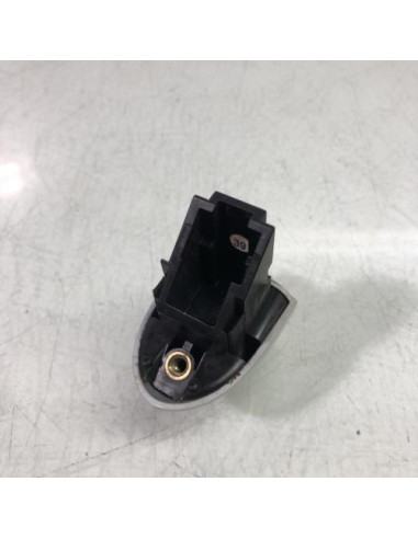 Poignee porte avant droit BMW SERIE 1 E81 Diesel