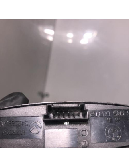 Bouton de warning BMW SERIE 1 E81 