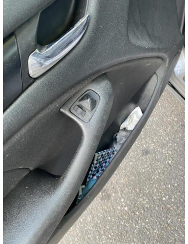 Pretensionneur de ceinture avant droit BMW SERIE 3 E46 TOURING PHASE 2 BREAK 