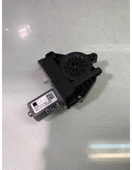 Mecanisme de leve vitre electrique avant gauche BMW SERIE 1 F40 Diesel