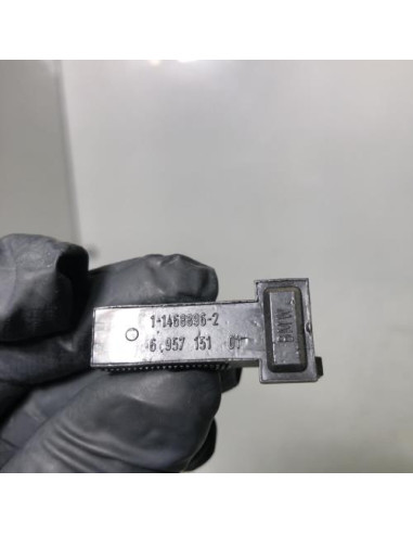 Contacteur feu stop MINI MINI 1 R50/R53 PHASE 1 Essence