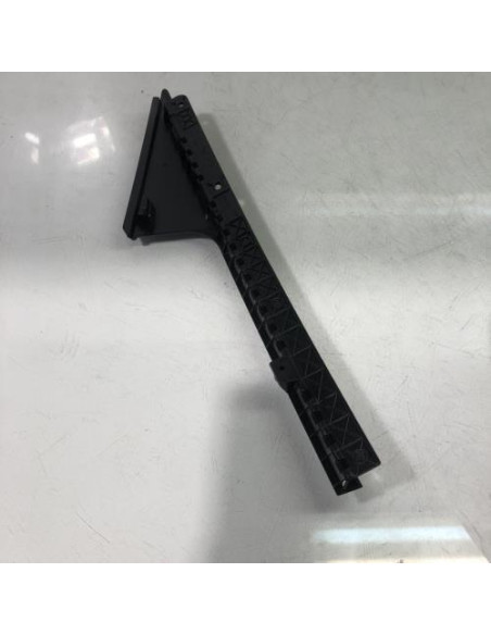 Garniture porte arriere gauche MINI MINI 3 F60 COUNTRYMAN PHASE 1 BREAK 
