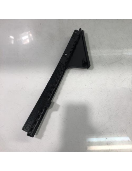 Garniture porte arriere droite MINI MINI 3 F60 COUNTRYMAN PHASE 1 BREAK 