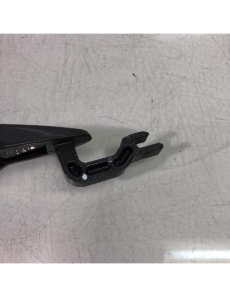 Poignee porte arriere droit BMW SERIE 1 E87 PHASE 2 Essence