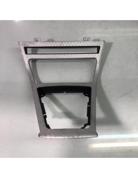 Console central (interieur plastique) BMW X3 E83 PHASE 1 