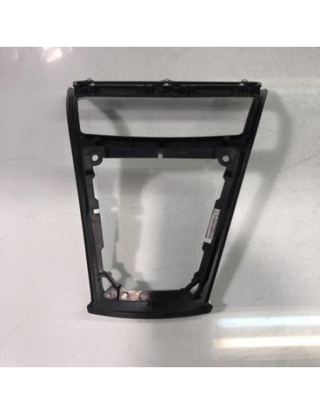 Console central (interieur plastique) BMW X3 E83 PHASE 1 