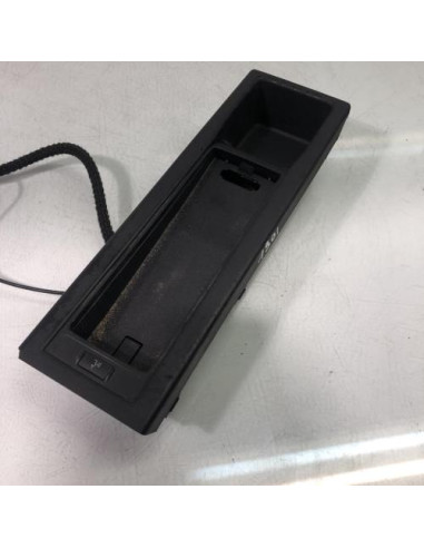Console central (interieur plastique) BMW SERIE 3 E46 PHASE 2 Diesel