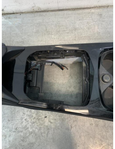 Console central (interieur plastique) BMW SERIE 1 F40 Diesel