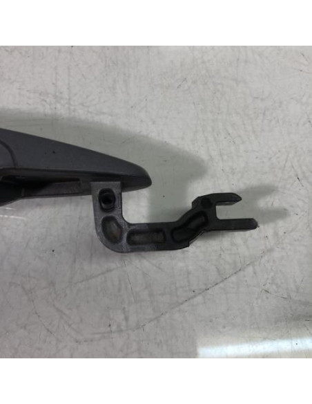 Poignee porte arriere gauche BMW SERIE 1 E87 PHASE 1 Essence
